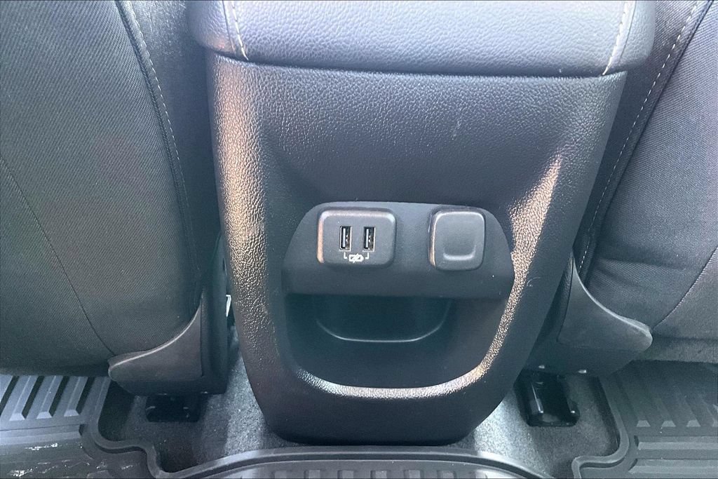 Used 2022 Chevrolet Colorado LT AWD/4WD image 28