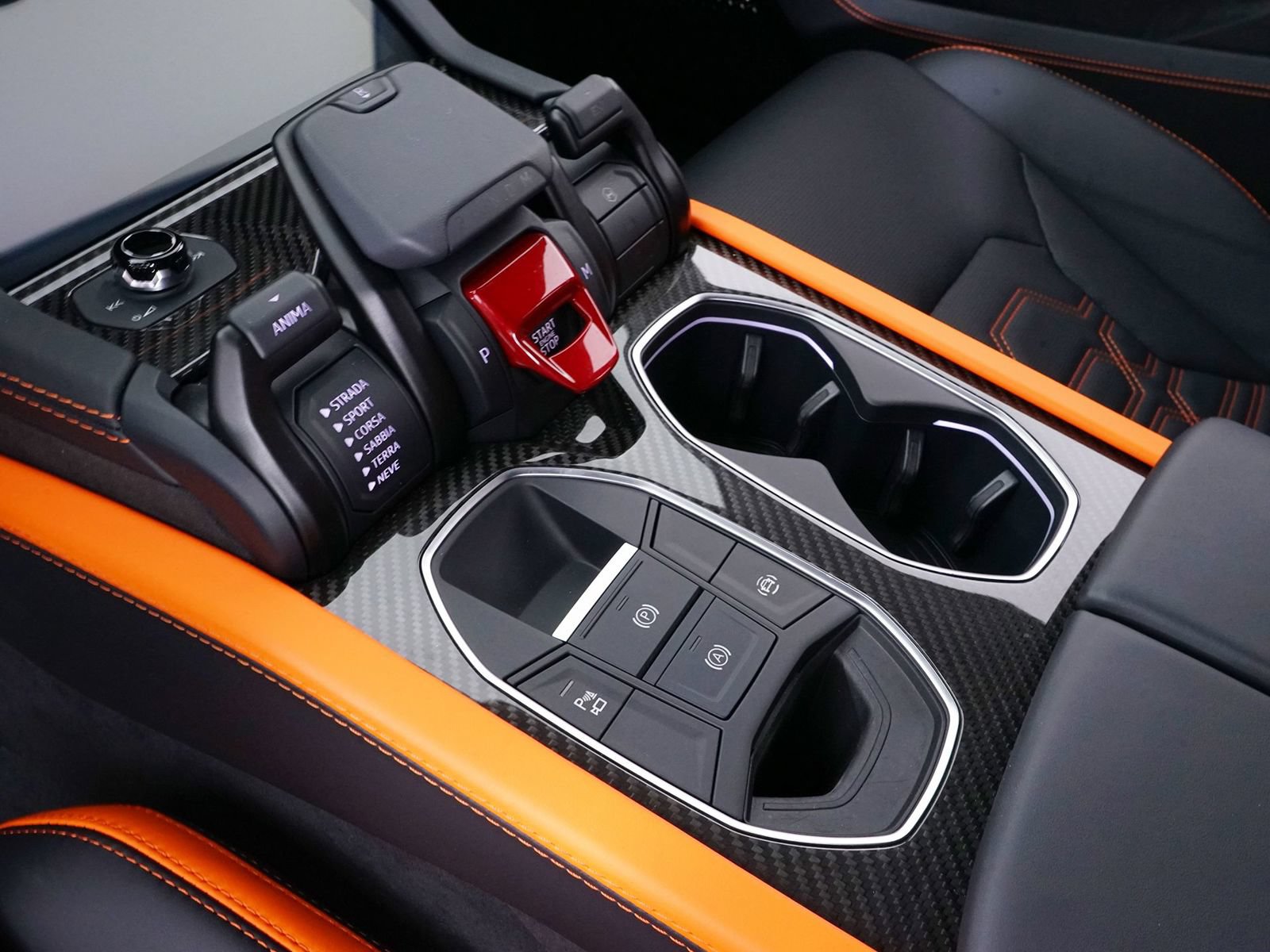 Used 2025 Lamborghini Urus S AWD/4WD image 31