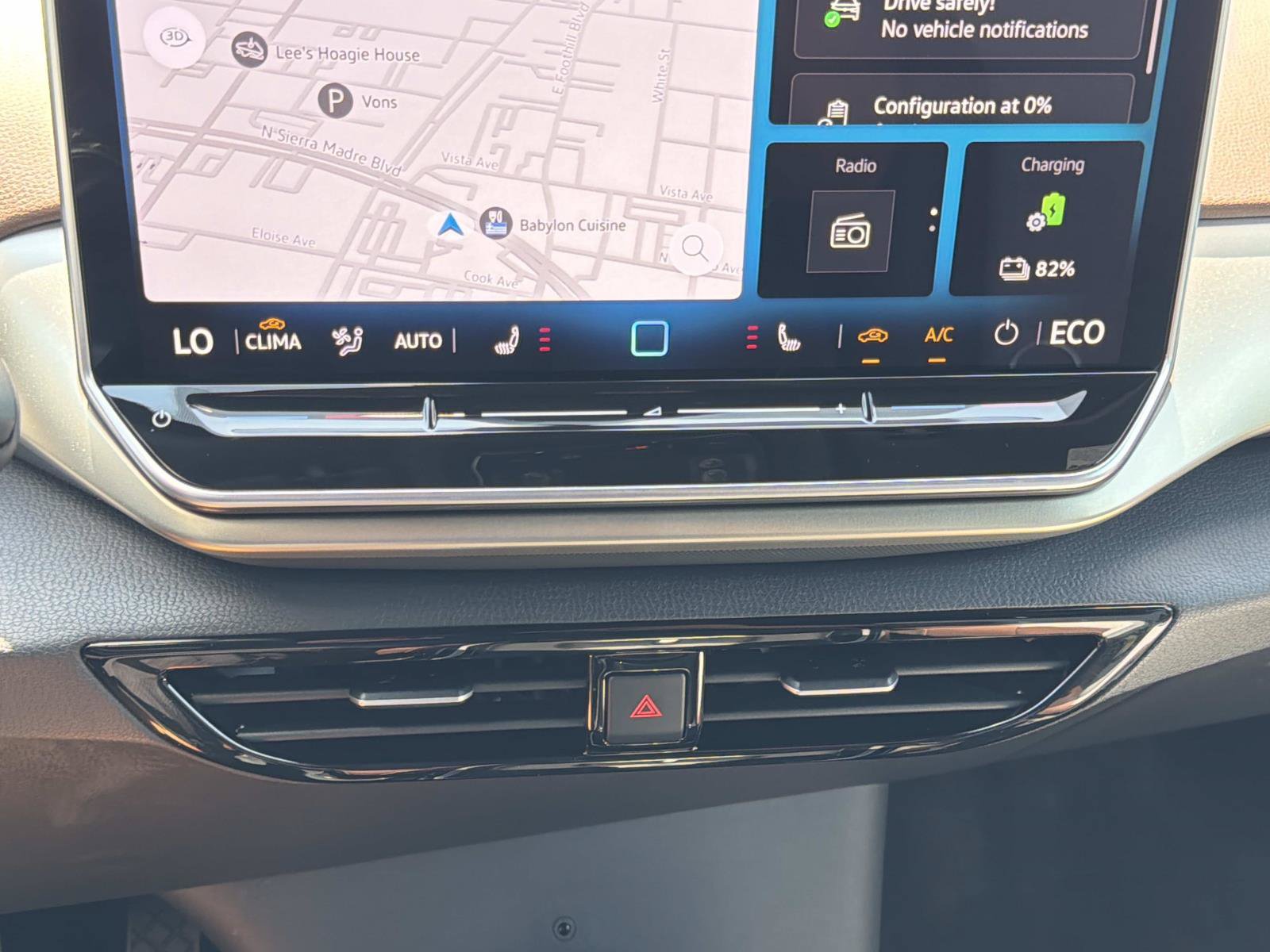 Certified 2025 Volkswagen ID.4 Pro AWD/4WD image 22