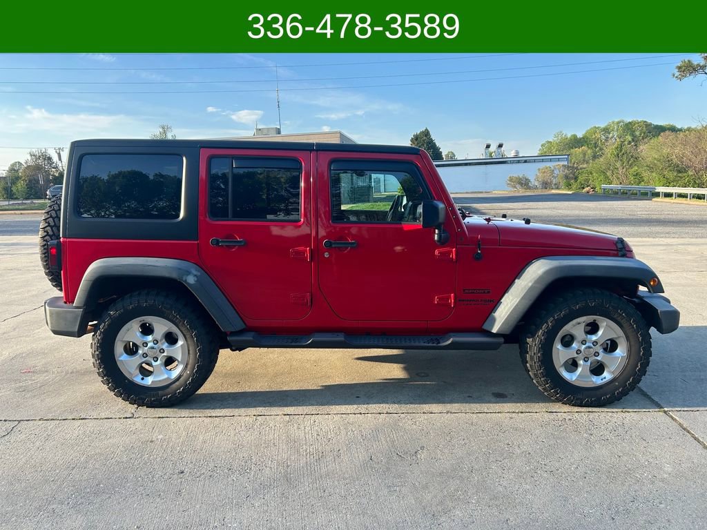 Used 2018 Jeep Wrangler Unlimited Sport w/ Connectivity Group AWD/4WD image 6