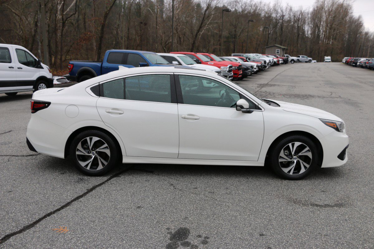 Used 2022 Subaru Legacy Premium image 9