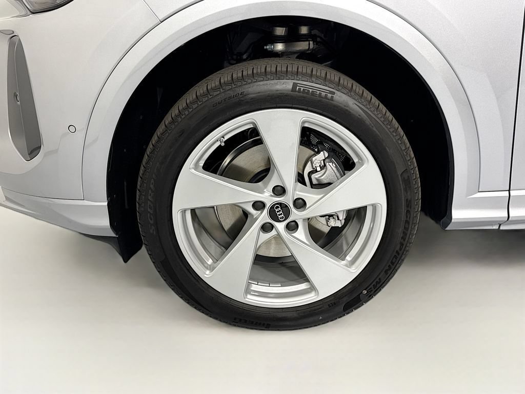 Used 2026 Audi Q5 Premium w/ Premium Plus AWD/4WD image 32