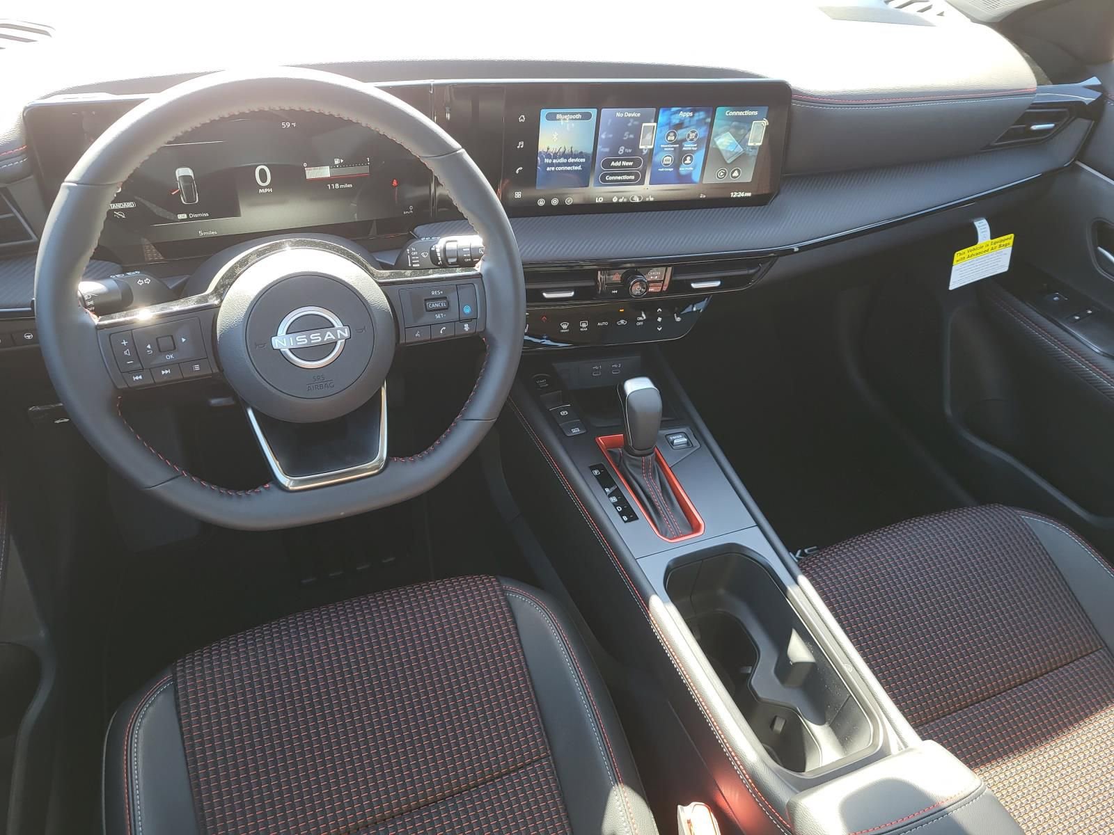 New 2026 Nissan Kicks SR w/ SR Premium Package FWD image 2