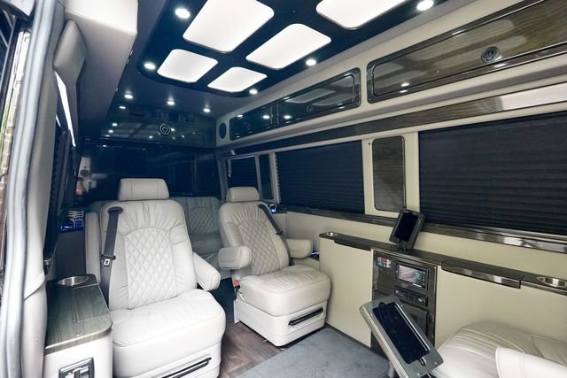 Used 2018 Mercedes-Benz Sprinter 3500 image 51