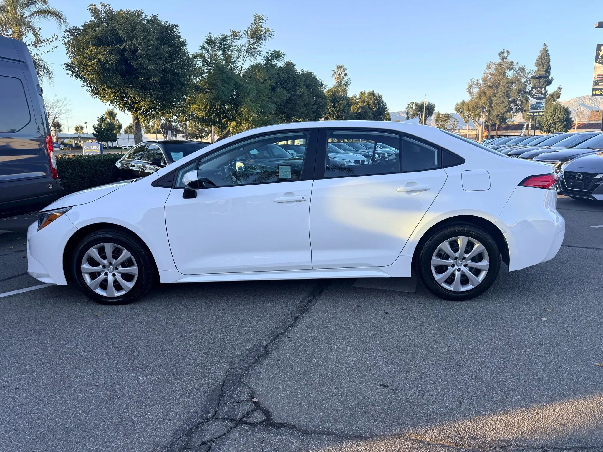 Used 2022 Toyota Corolla LE image 7