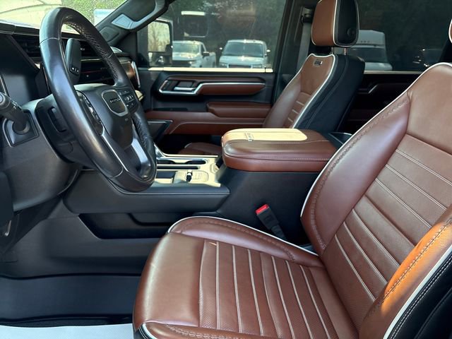 Used 2024 GMC Sierra 3500 Denali Ultimate image 9