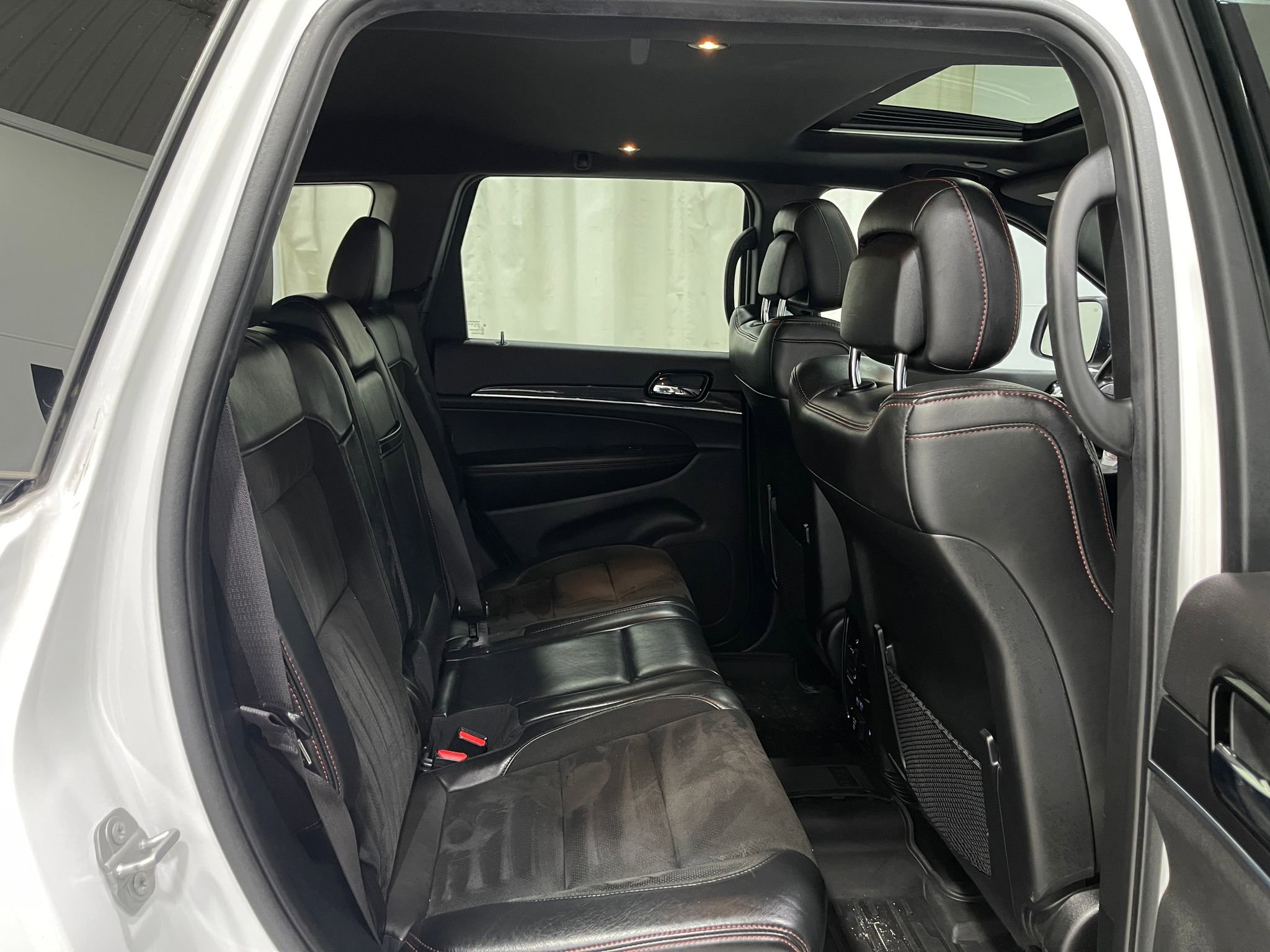 Used 2019 Jeep Grand Cherokee Trailhawk image 31