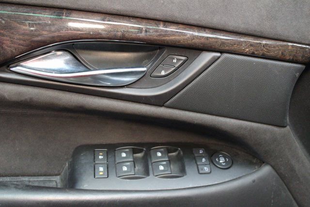 Used 2016 Cadillac Escalade Platinum image 19
