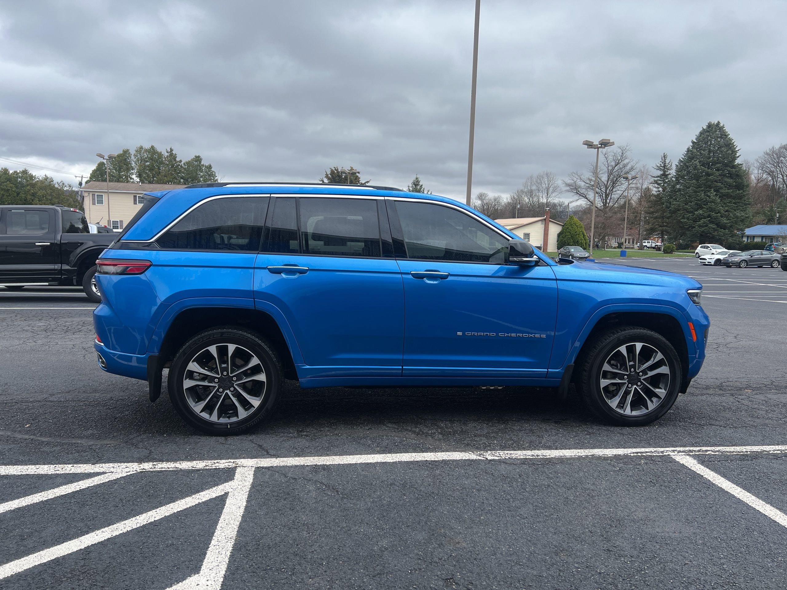 Used 2024 Jeep Grand Cherokee Overland w/ Trailer Tow Package image 6