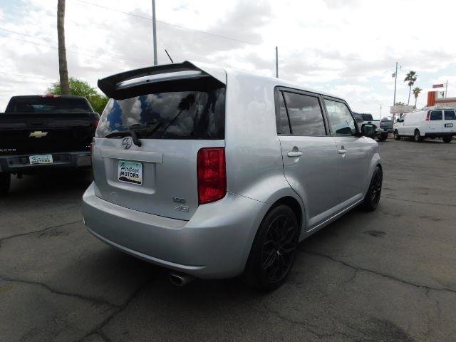 Used 2008 Scion xB FWD image 7