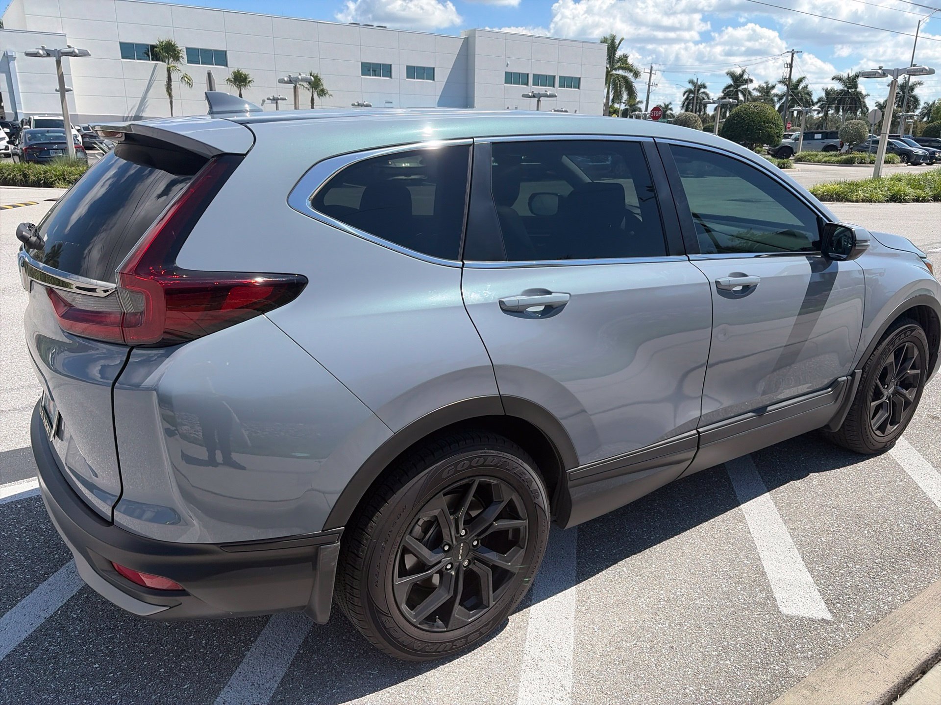 Used 2022 Honda CR-V EX image 6