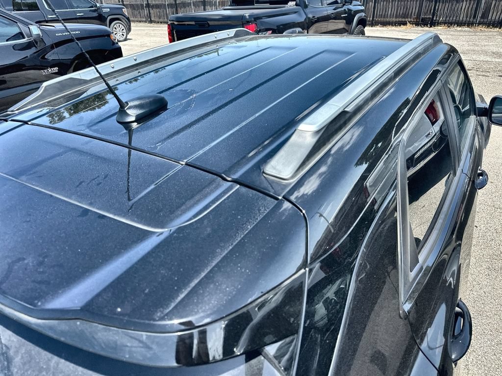 Used 2023 Chevrolet TrailBlazer LT w/ Convenience Package FWD image 9