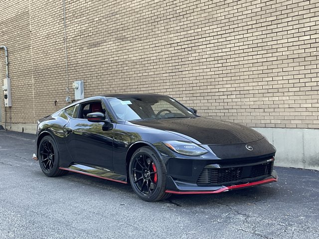 New 2027 Nissan Z NISMO RWD image 2