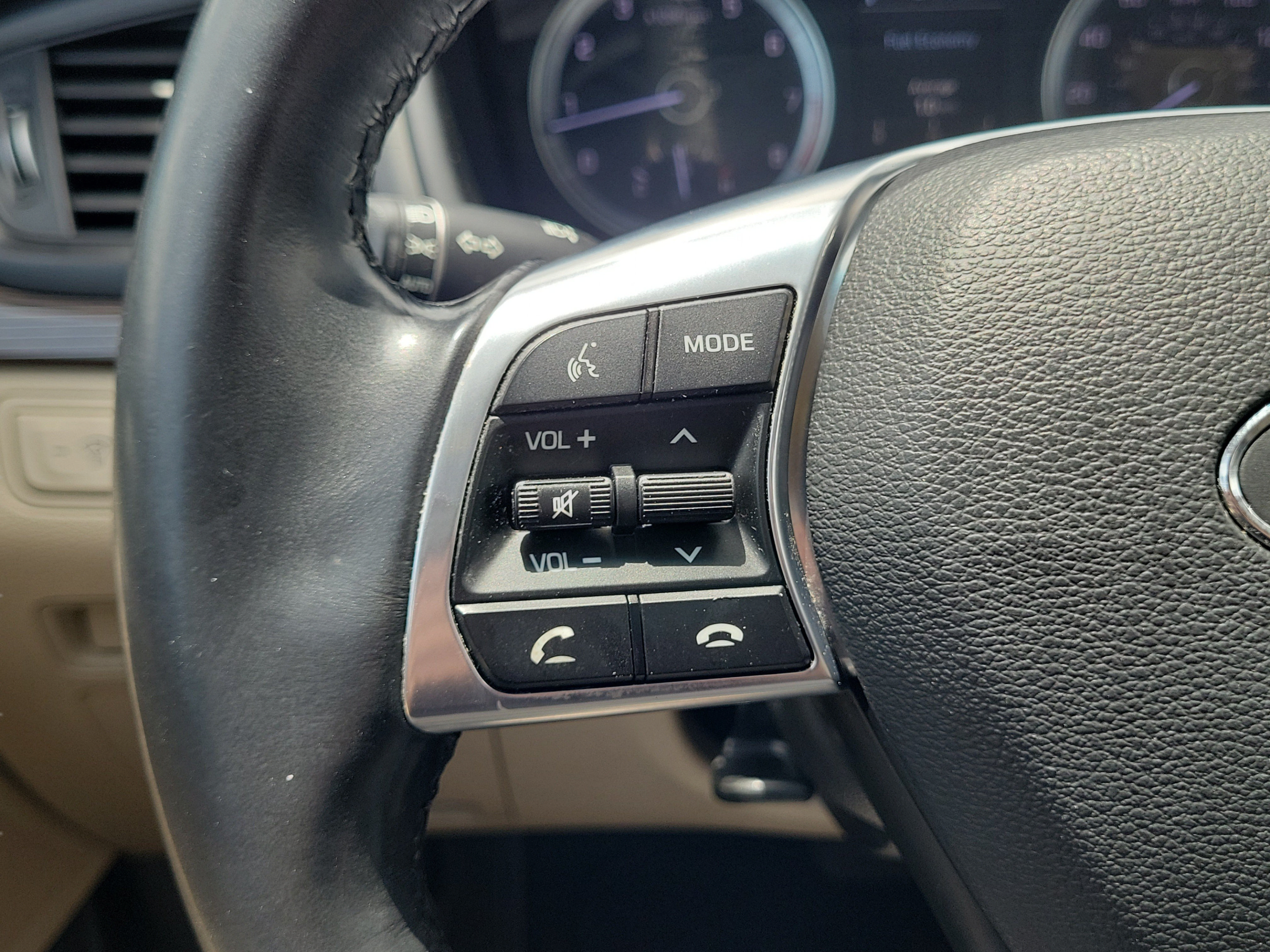 Used 2018 Hyundai Sonata Limited FWD image 30