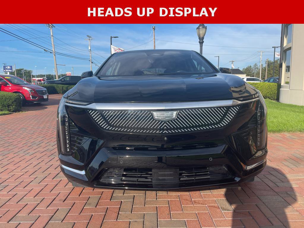 Used 2025 Cadillac Optiq Luxury 2 AWD/4WD image 3