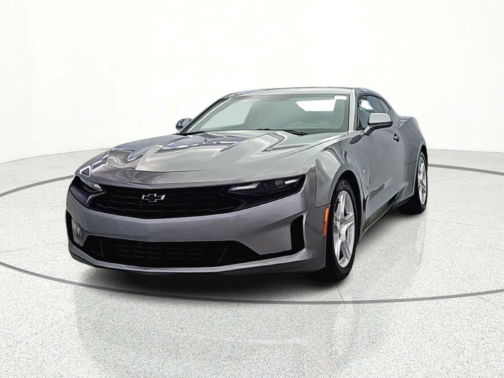 Used 2023 Chevrolet Camaro LT RWD image 2