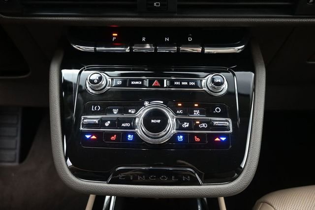 Used 2020 Lincoln Corsair FWD w/ Equipment Group 101A image 28