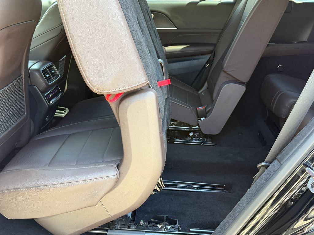 Used 2022 Mercedes-Benz GLS 450 4MATIC image 8