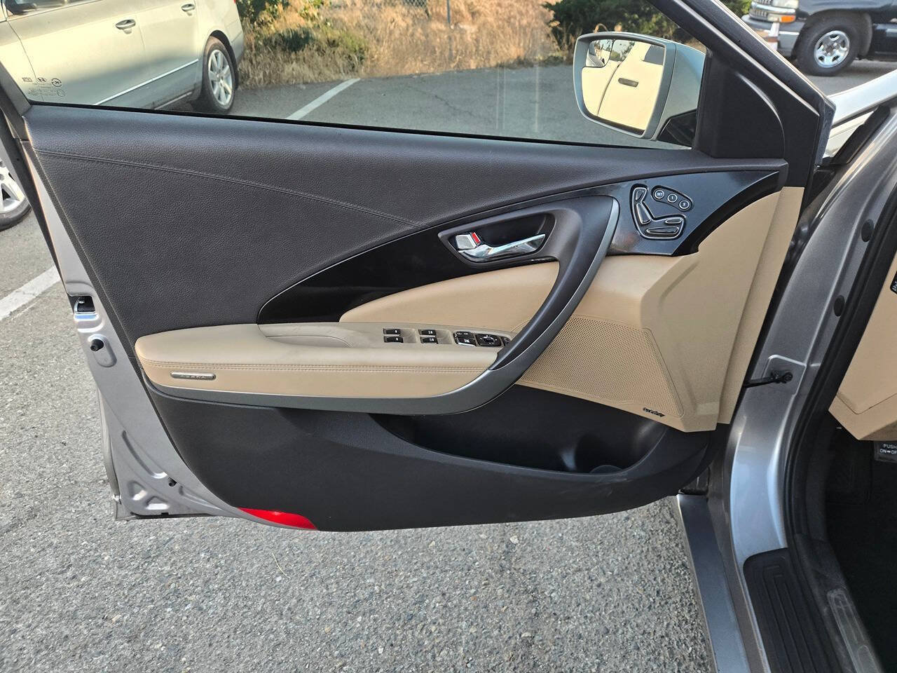 Used 2014 Hyundai Azera Limited FWD image 19