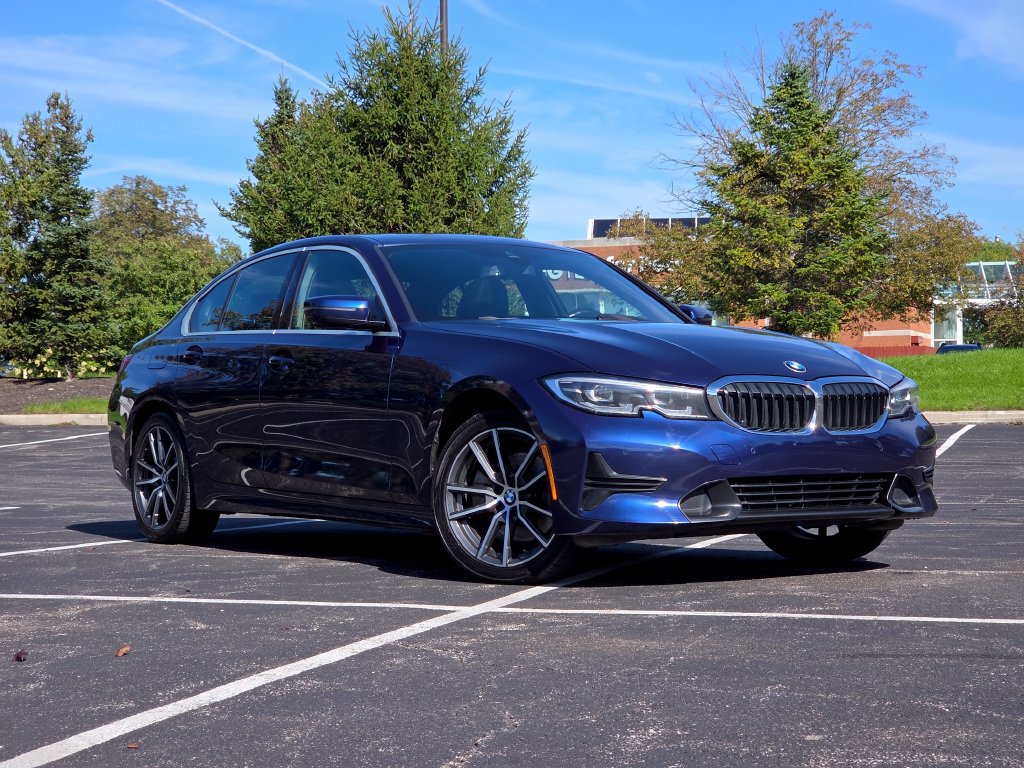 Used 2020 BMW 330i xDrive Sedan w/ Convenience Package AWD/4WD image 2