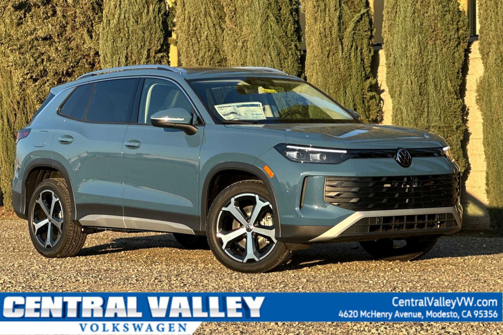 New 2026 Volkswagen Tiguan SE