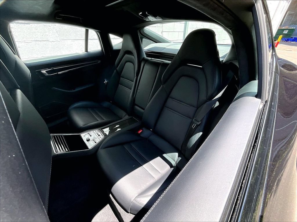 Certified 2022 Porsche Panamera GTS AWD/4WD image 22