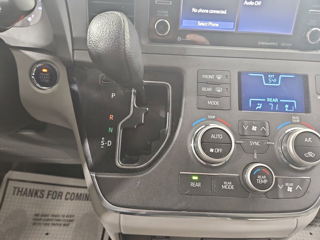 Used 2019 Toyota Sienna LE w/ LE Preferred Package FWD image 23