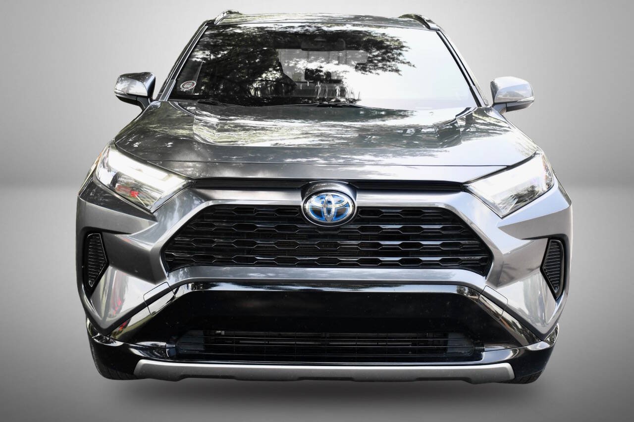 Used 2022 Toyota RAV4 SE w/ Convenience Package AWD/4WD image 10