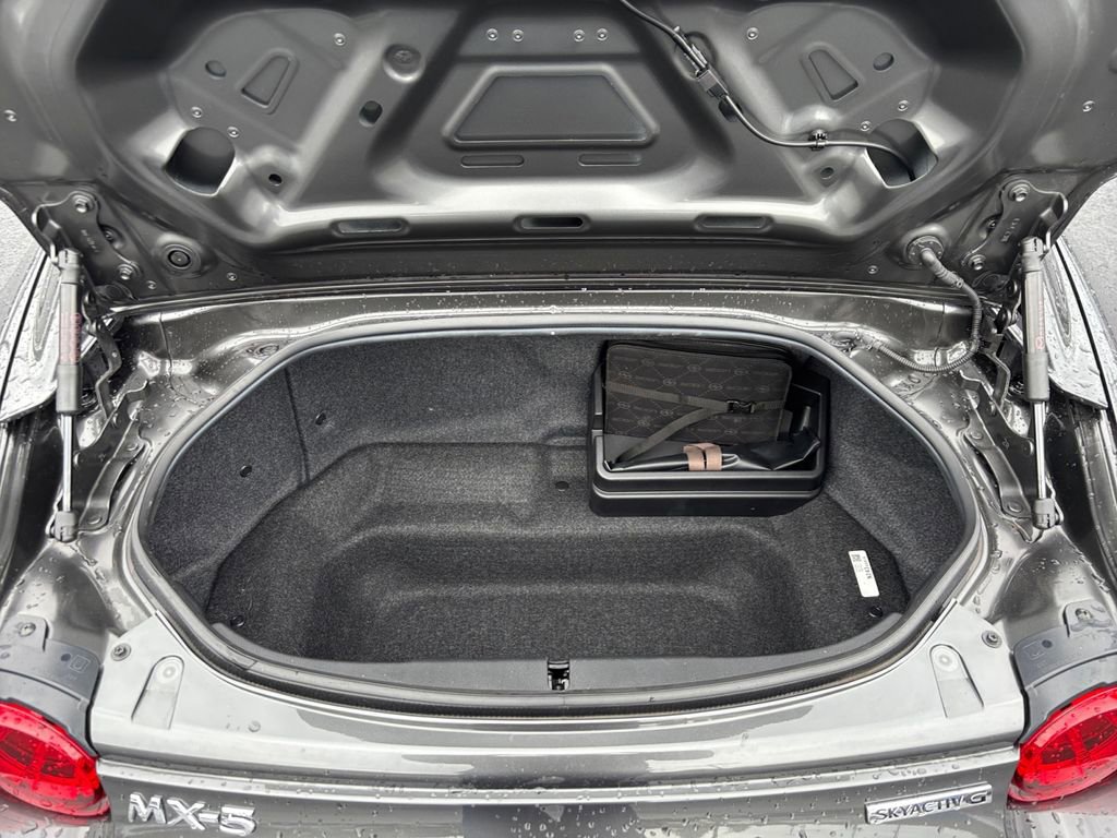 Used 2023 MAZDA MX-5 Miata Grand Touring RWD image 23