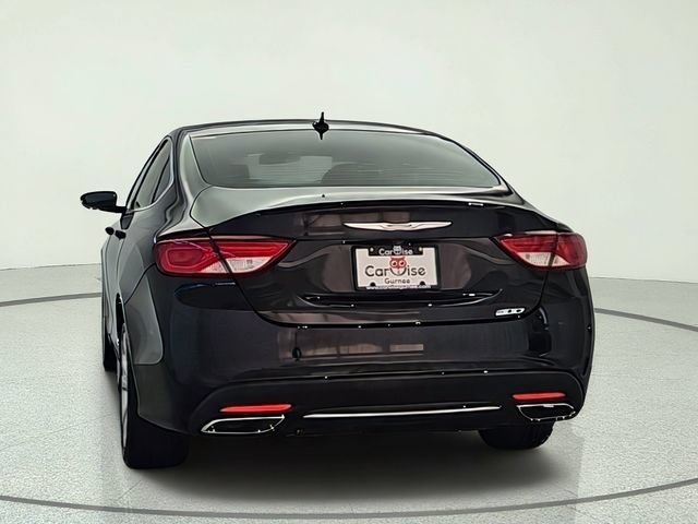 Used 2016 Chrysler 200 Limited w/ Anniversary Edition FWD image 5