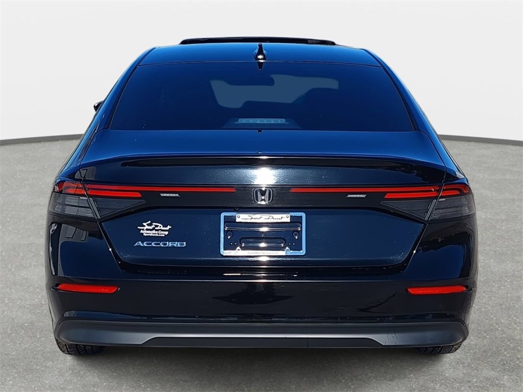 Used 2023 Honda Accord EX image 6