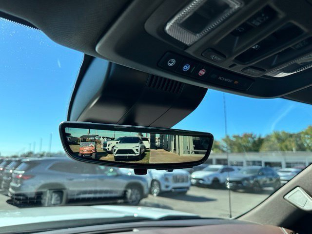 Used 2024 GMC Sierra 1500 Denali AWD/4WD image 38