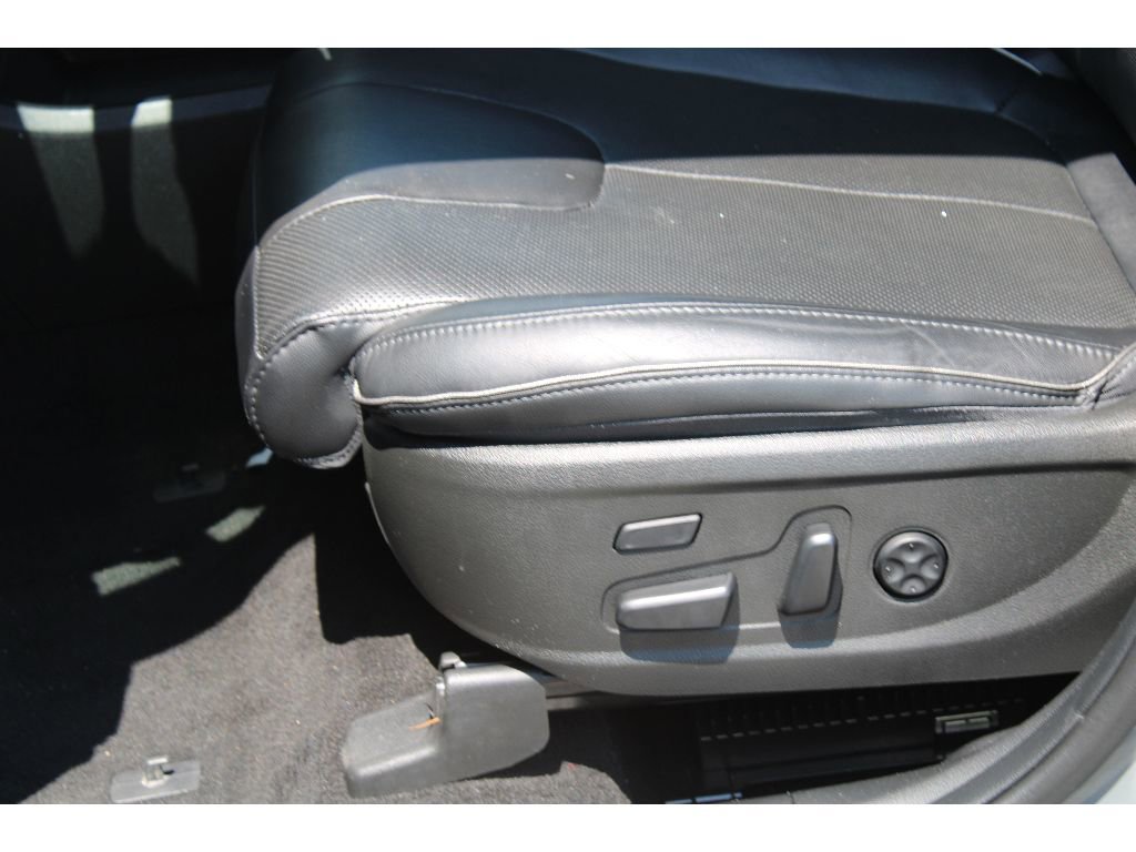 Used 2023 Hyundai Santa Fe Limited image 15