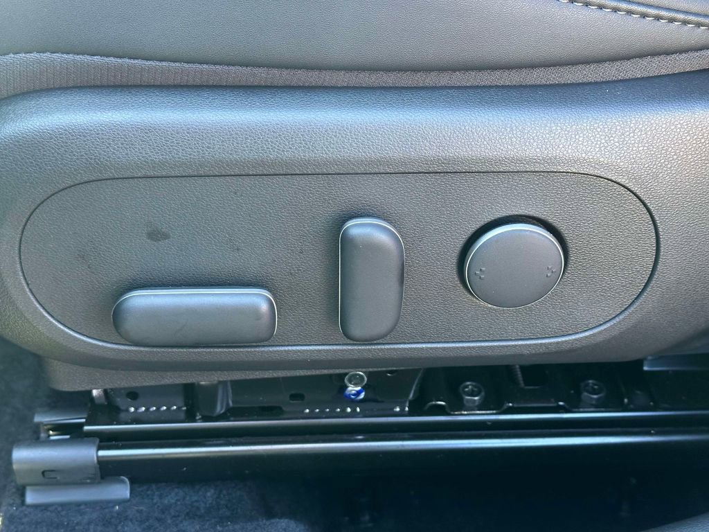 Certified 2026 Hyundai Kona SEL Premium image 18