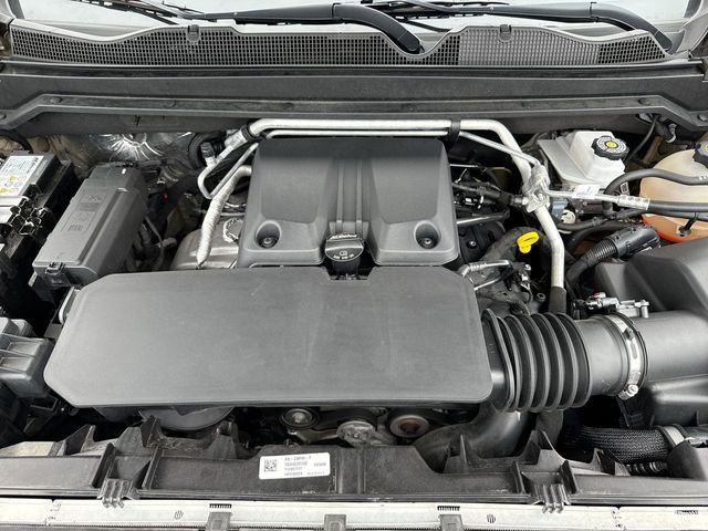 Used 2024 Chevrolet Colorado Z71 w/ Z71 Convenience Package 2 image 26