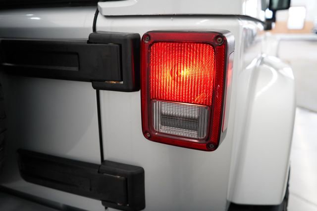 Used 2011 Jeep Wrangler Sahara w/ Dual Top Group image 57