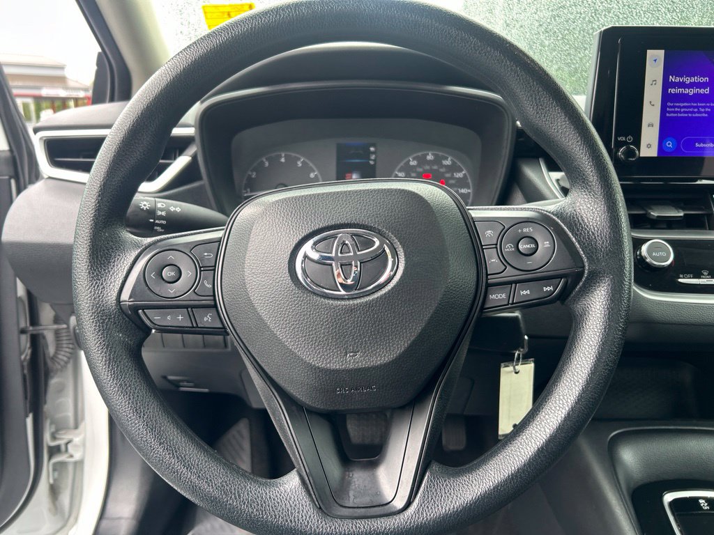 Certified 2025 Toyota Corolla LE FWD image 14