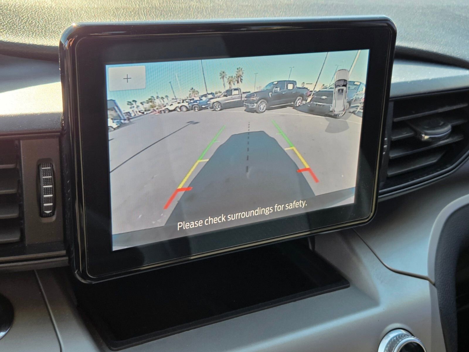 Certified 2023 Ford Explorer XLT image 22