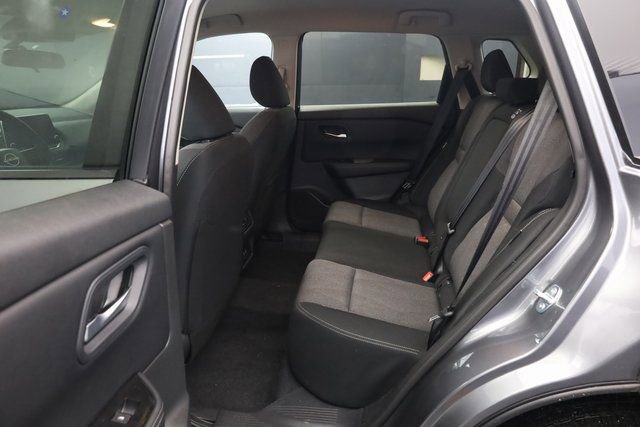 Certified 2026 Nissan Rogue SV image 22