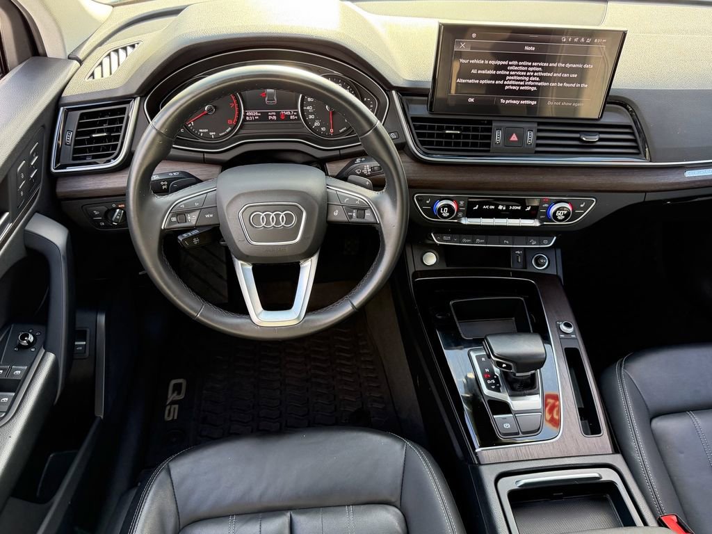 Used 2022 Audi Q5 2.0T Premium w/ Convenience Package AWD/4WD image 14