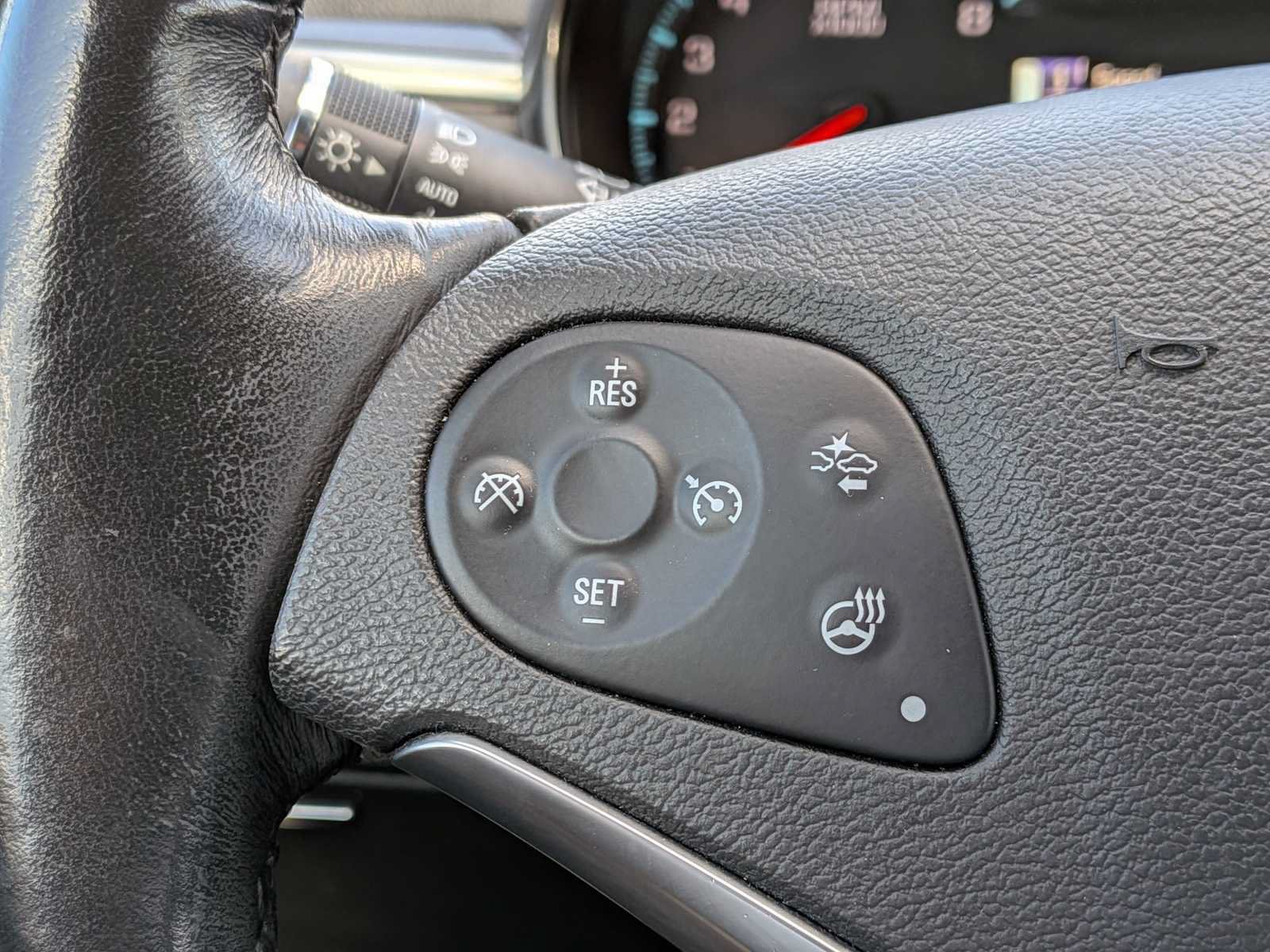 Used 2016 Chevrolet Impala LTZ w/ Enhanced Convenience Package FWD image 26