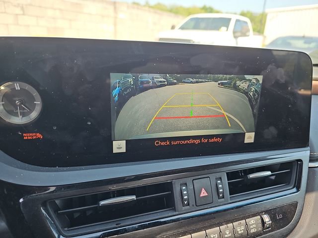 Used 2023 Lexus ES 350 w/ Premium Package FWD image 19