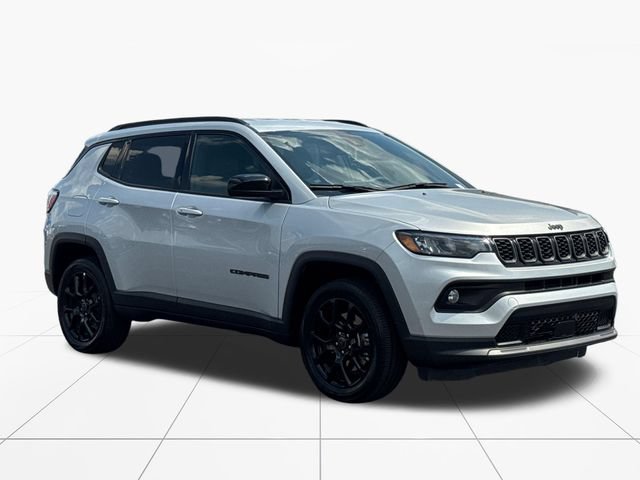 Used 2025 Jeep Compass Latitude w/ Convenience Group AWD/4WD image 8