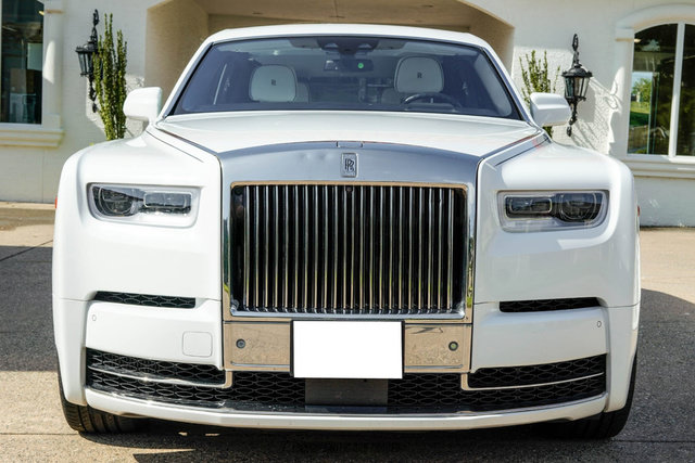 Used 2020 Rolls-Royce Phantom Sedan RWD image 11