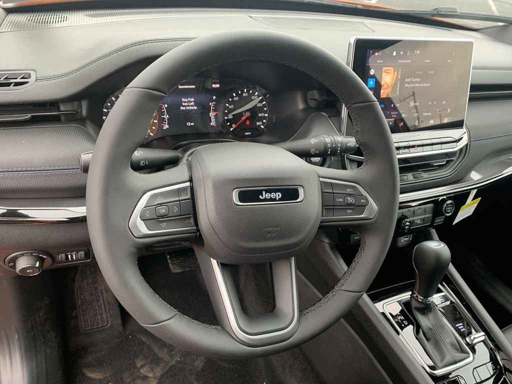 New 2026 Jeep Compass Latitude AWD/4WD image 14