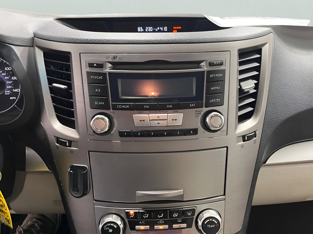 Used 2012 Subaru Outback 2.5i Premium w/ All-Weather Pkg AWD/4WD image 17