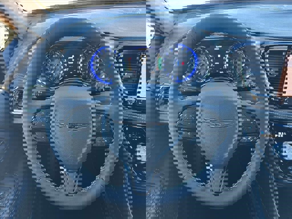 New 2026 Chrysler Pacifica Limited w/ S Appearance Package image 15