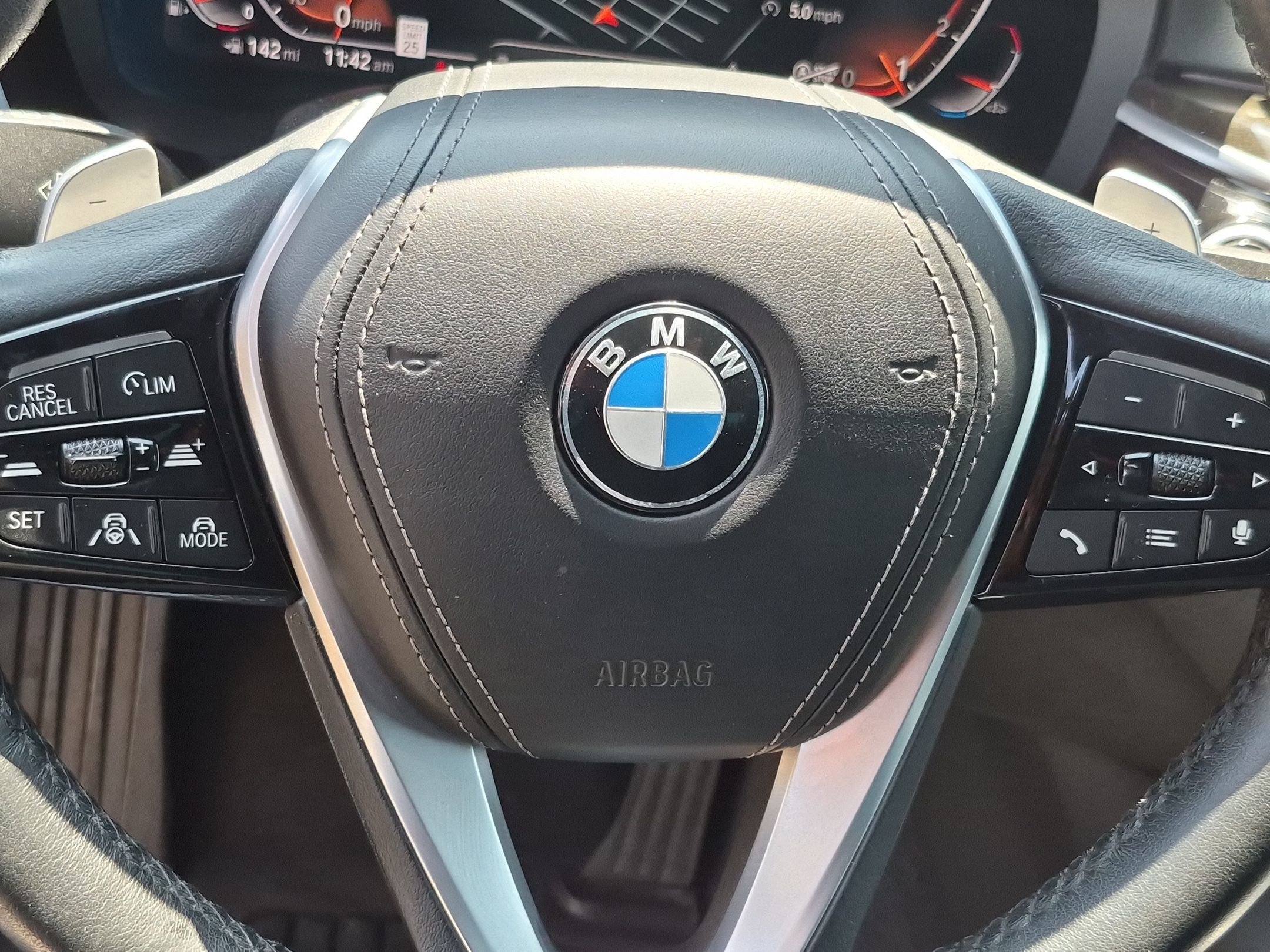 Used 2022 BMW 530i xDrive AWD/4WD image 18