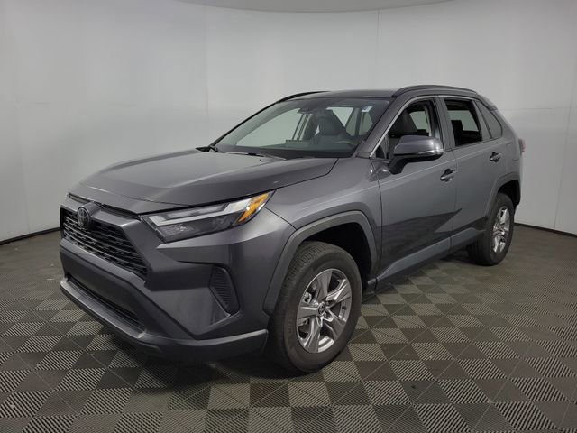 Used 2023 Toyota RAV4 XLE image 3