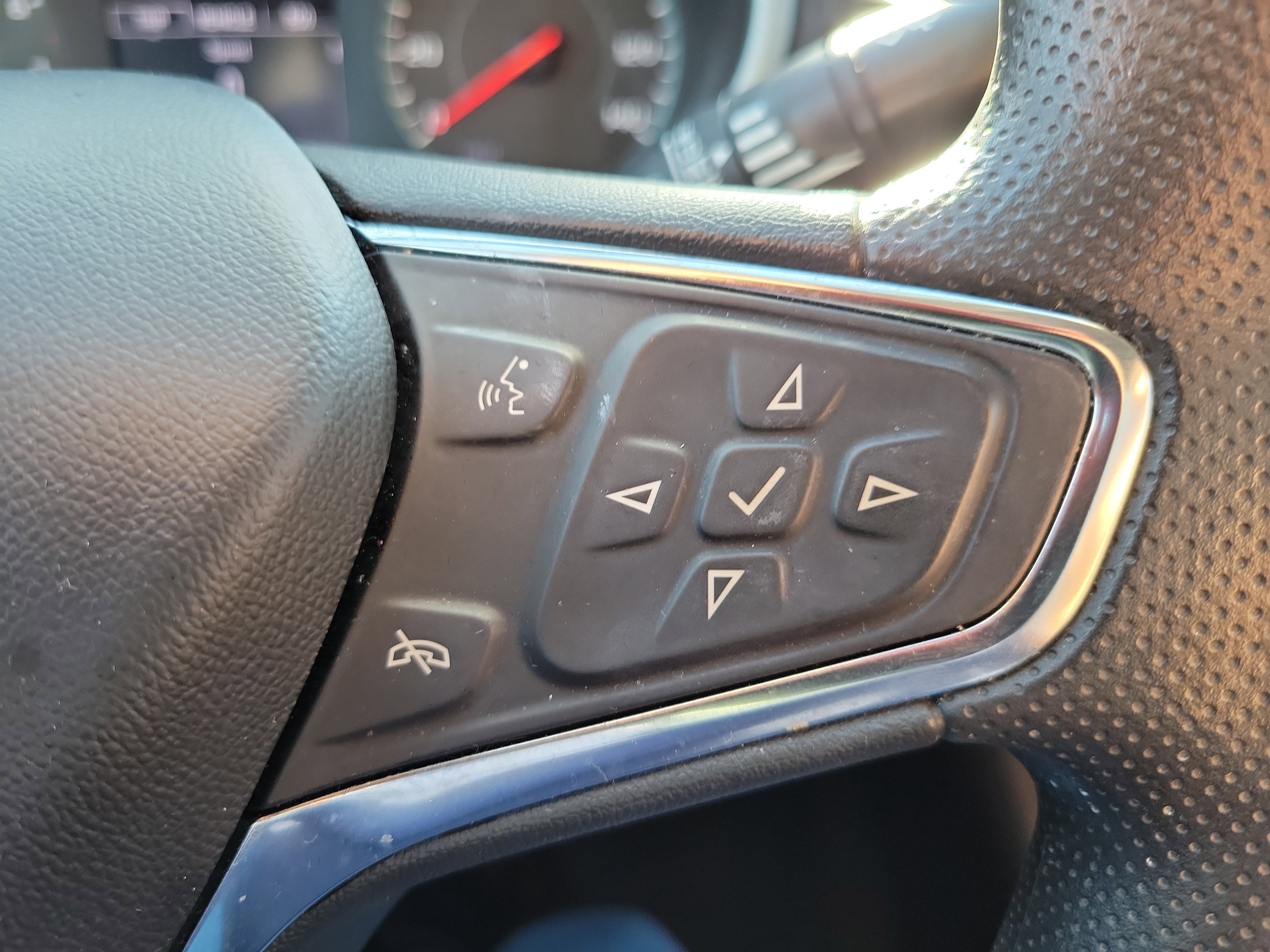 Used 2024 Chevrolet Malibu LT FWD image 22